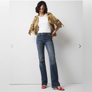 NWT WHBM Mid-Rise Slim Bootcut Jeans / Size 12 / Everyday Soft Denim